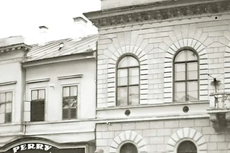 Recunosc clujenii această stradă emblematică a Clujului? Poza este veche de un secol/Zona și-a schimbat numele de multe ori - Vezi FOTO