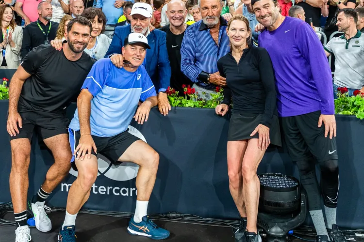  Banca Transilvania și Simona Halep continuă să joace împreună! Sportiva rămâne ambasadorul BT 