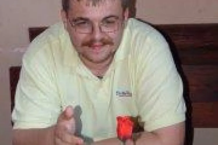 Sinuciderea studentului din caminul 16, filmata de camerele de supraveghere - VIDEO