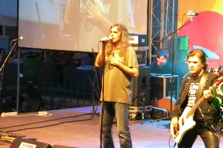 ZILELE CLUJULUI: Concertul Iris din Piata Unirii, urmarit de 12.000 de oameni - VIDEO LIVE piesa Baby