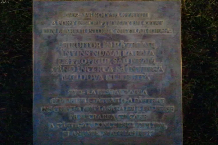 Placuta lui Nicolae Iorga, reamplasata pe statuia lui Matei Corvin pe ascuns