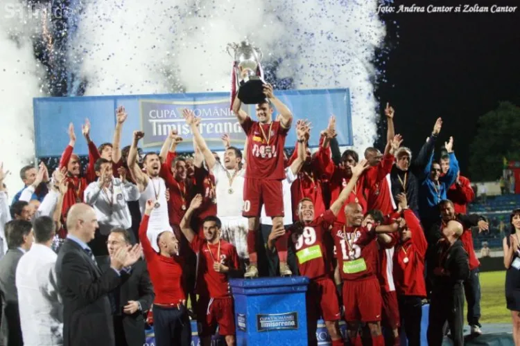 CFR Cluj a lansat turul virtual al cupelor castigate de echipa in ultimii ani