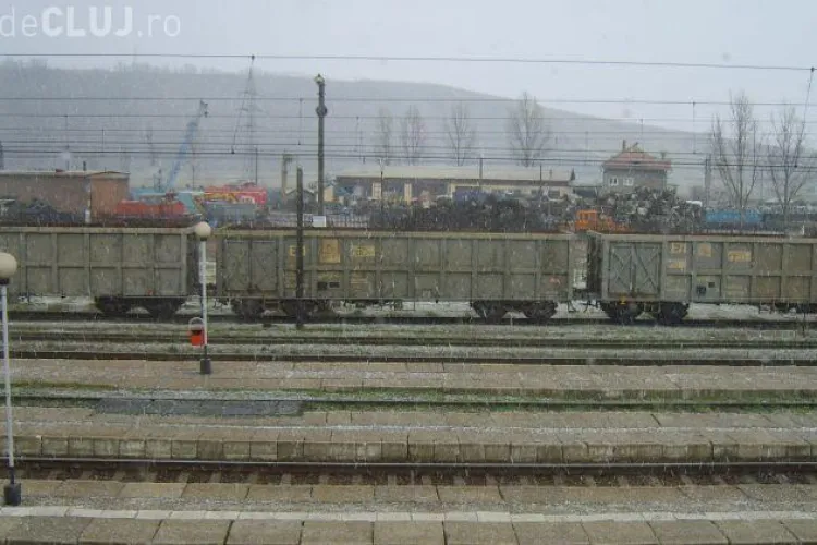 Saptamana de lucru va avea 4 zile la CFR Marfa. Salariile angajatilor vor fi reduse cu 20%