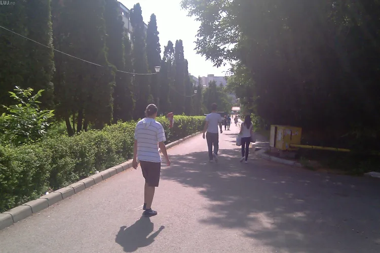 82% dintre studentii romani cred ca taxele universitare sunt exagerate sau inutile