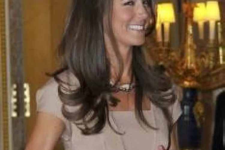 Kate Middleton poarta la intalniri oficiale rochii cusute in Romania