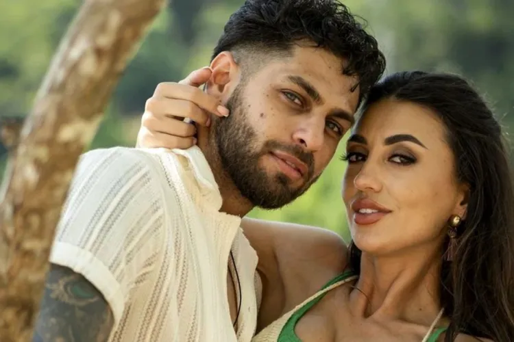  Telespectatori revoltați după ce au auzit abuzul unui concurent de la ,,Insula Iubirii” cu animalele partenerei: ,,I-am speriat, au căzut de la balcon” 