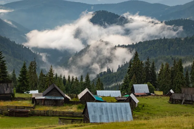 „Reședința de vară a moților”, locul superb din Apuseni, plin de farmec, în care legăturile cu natura se păstrează peste timp - FOTO