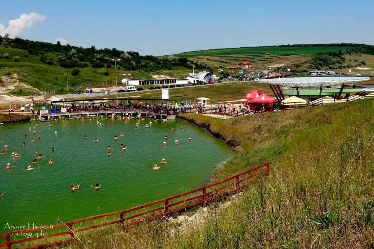 Cluj: E plin Ștrandul Durgău din Turda în această perioadă! „E destinația preferată de sute de vizitatori, zilnic”