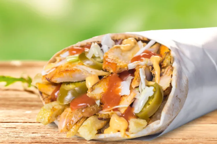 Turdenii au înroșit aplicațiile de food delivery în ultimul an. Se clasează în topul consumatorilor de șaorma din România