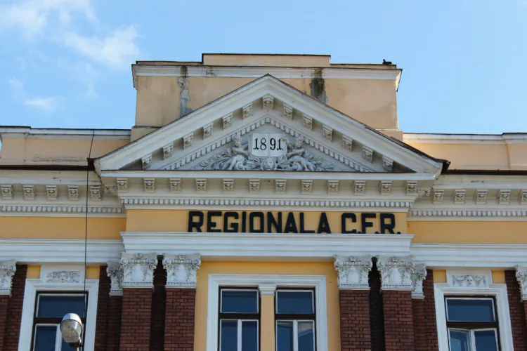 Angajat al Regionalei CFR Cluj, condamnat cu suspendare după ce și-a agresat și amenințat soția: „De ce să chem ambulanţa? Să vină poliția să mă lege?”
