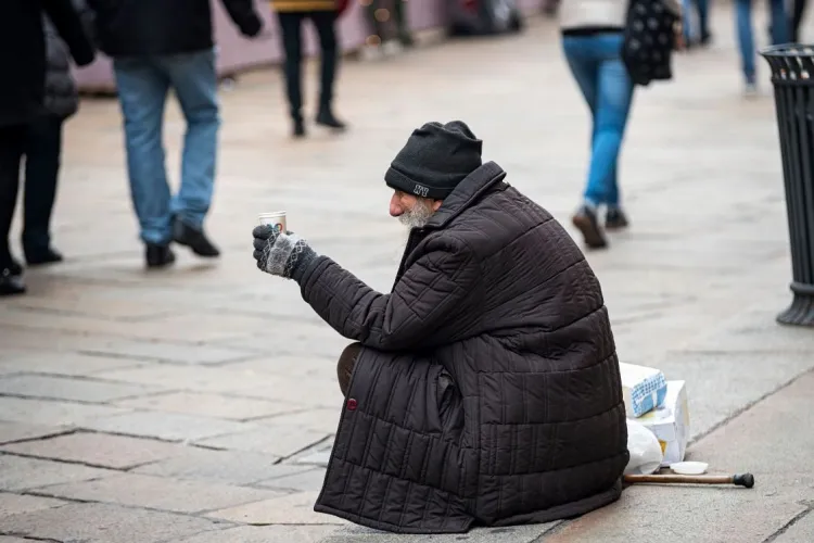 Clujenii din Mărăști, terorizați de oamenii străzii: „Fac scandal, înjură, se iau de doamne, iau în râs și Poliția Locală”