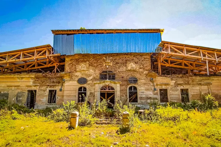 Un castel din Transilvania va fi reabilitat cu peste 51 milioane lei. A fost scos la vânzare la prețul unei garsoniere din Cluj, dar nu l-a vrut nimeni