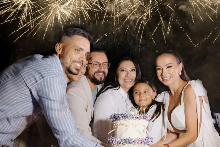 Vlăduța Lupău, nevoită să renunțe la tradiționalul concert de la Cluj ca să petreacă mai mult timp cu mezinul familiei: „Am decis să mă dedic lui”