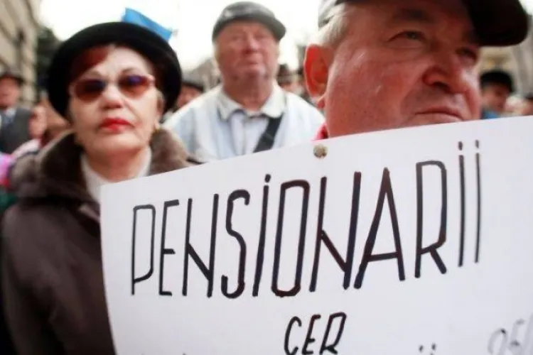 Revolta pensionarilor și a sindicaliștilor! Amenință cu un protest masiv în octombrie