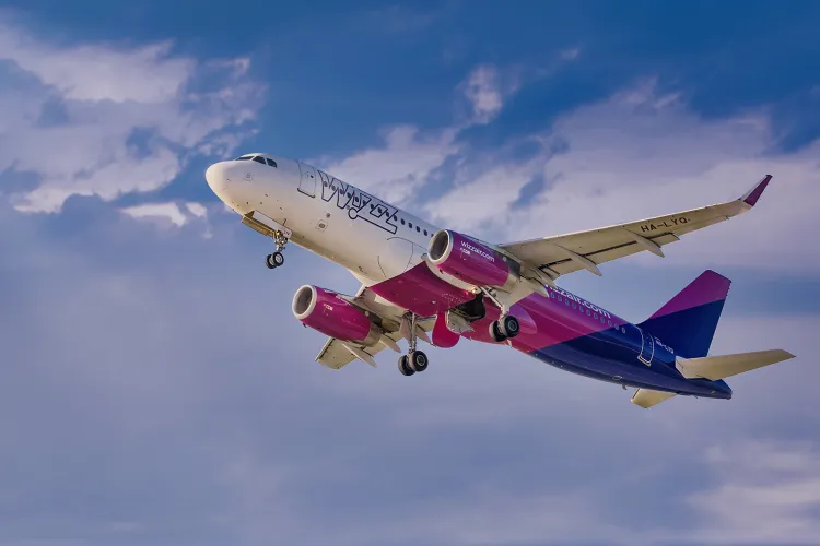 Două destinații noi extrem de căutate de pe Aeroportul Cluj-Napoca. Zboruri directe spre Lisabona și Stuttgart! Vezi orarul de zbor