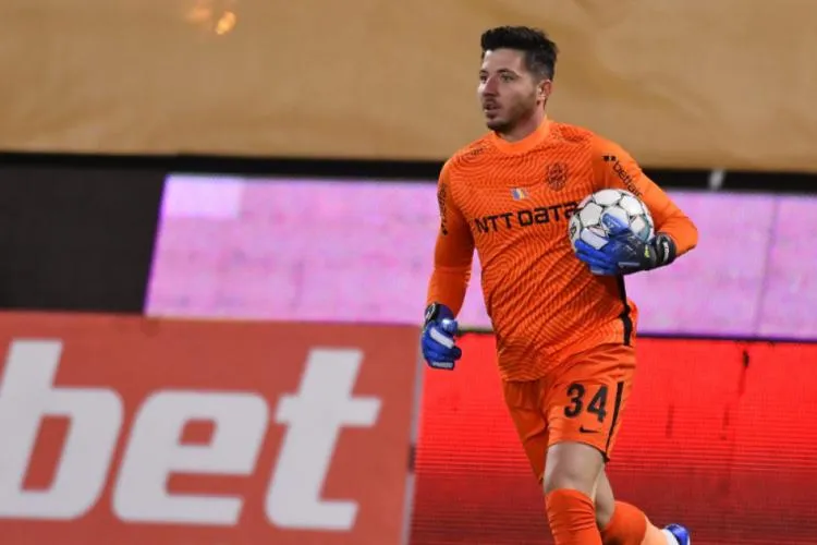 Cristi Bălgrădean, fostul jucător de la CFR, dorește să revină în Liga 1. Portarul se antrenează alături de Sănătatea Cluj: ,,Cel puțin două sezoane”