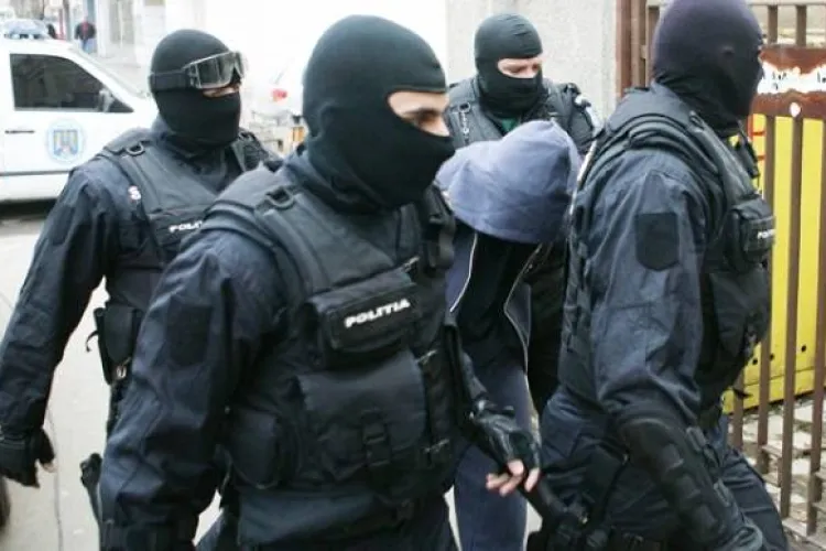 Un casier din Cluj-Napoca dirija o adevărată afacere cu stupefiante. Vindea kilograme de „marfă” în fiecare zi, până când un client nemulțumit l-a denunțat