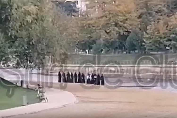 Ce făceau, de fapt, persoanele îmbrăcate în negru de care s-au speriat clujenii pe malul Someșului, în cartierul Grigorescu? Nu era nimic periculos! VIDEO