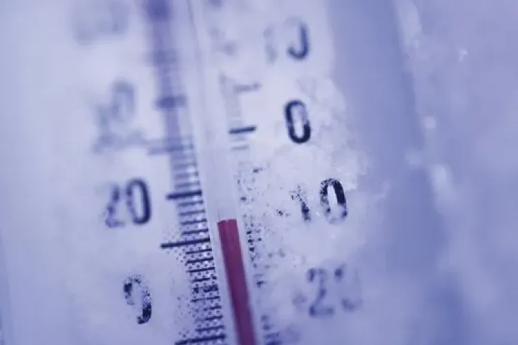 Vine frigul în România! Meteorologii anunță temperaturi în continuă scădere. Cum va fi vremea la Cluj 