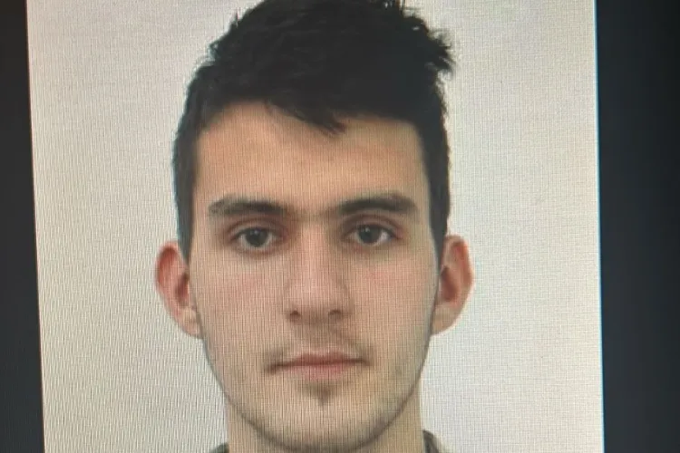 UPDATE Alertă în Cluj! Un tânăr de 25 de ani a plecat de acasă și e de negăsit. Fratele lui a anunțat dispariția / A fost găsit