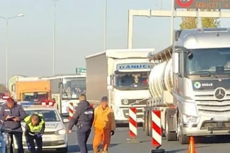 Tragedie pe autostradă! Un bărbat a fost spulberat de un TIR după ce a coborât să repare o pană 