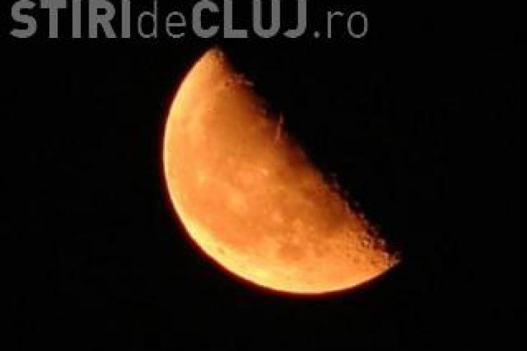Vezi cum s-a vazut eclipsa de Luna la Cluj - VIDEO TIMELAPS