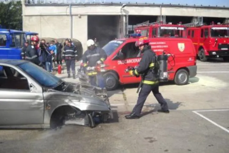 Pompierii se intrec la Gherla intr-un concurs de indemanare