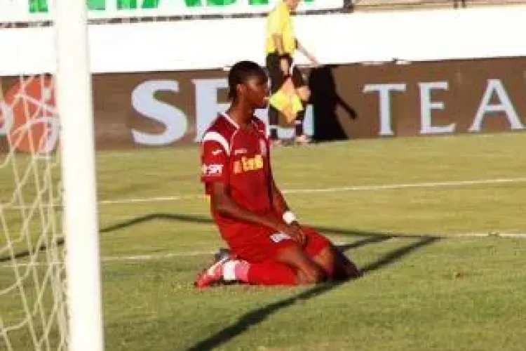 Fostul jucator de la CFR Cluj, Lacina Traore, a ratat un penalty - VIDEO