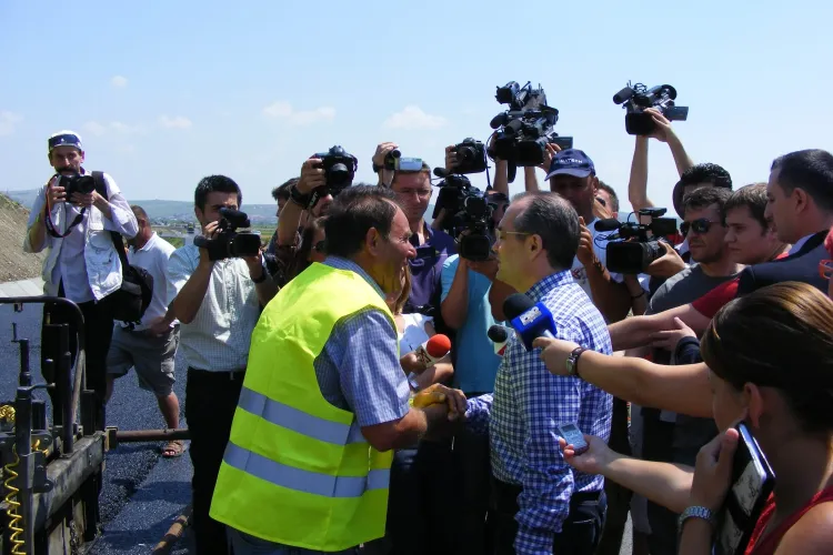 Boc merge azi la o nunta in Valea Draganului! VEZI cine sunt mirii - EXCLUSIV