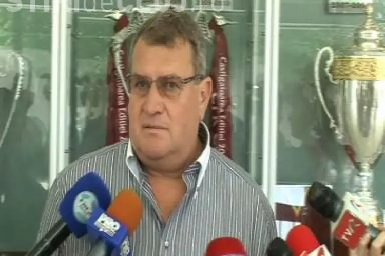 Muresan i-a bagat pe jucatori in sedinta de la primul antrenament. VEZI ce le-a spus VIDEO