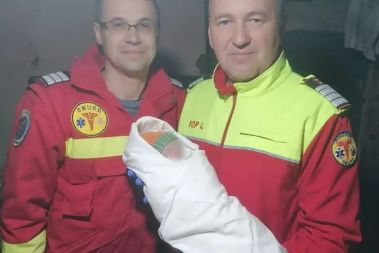 EROII de la Cluj! Doi paramedici au asistat o naștere ce putea fi tragedie: Datorită lor, o fetiță perfect sănătoasă e în brațele unei mame fericite!
