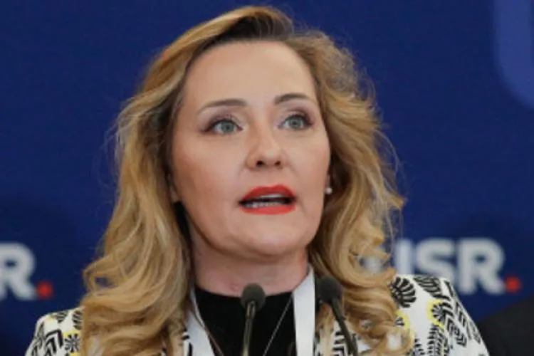 Elena Lasconi în turul doi la alegerile prezidențiale, anunțată de USR : ,,Marcel Ciolacu să-și recunoască înfrângerea” 