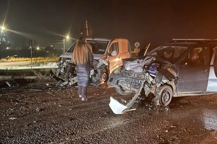 Accident grav cu trei mașini pe centura Apahida, județul Cluj. Traficul este blocat pe ambele sensuri. O persoană rănită FOTO/VIDEO