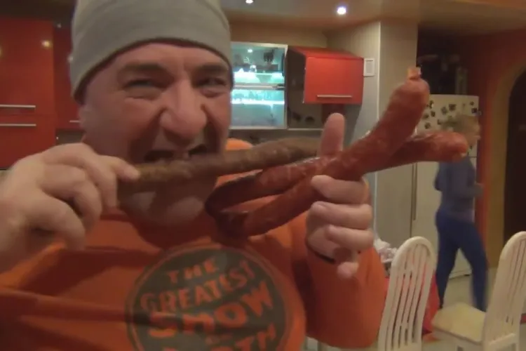 Nelson Mondialu, sfat pentru români de Ziua Națională a României: „Să nu te duci la vot flămând sau nervos”