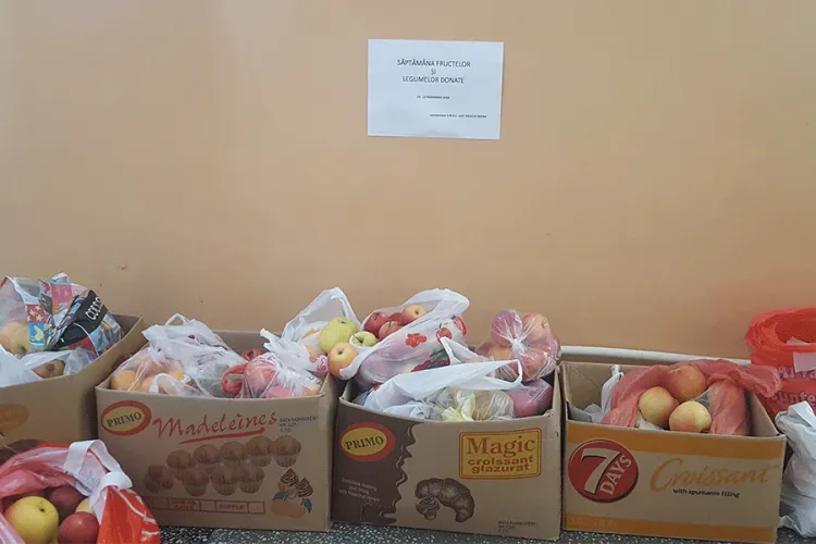 FOTO. Elevii unei școli din Cluj, solidari cu persoanele cu dizabilități. Gestul lor este un model pentru întreaga comunitate clujeană 