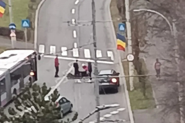 Cluj: Accident pe strada Plopilor! Un biciclist a fost transportat de urgență la spital 