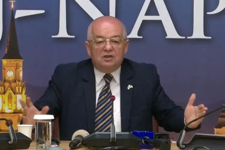 Emil Boc taie în carne vie după dezastrul lăsat în urmă de firma care se ocupa de curățarea arborilor: „Reprezintă o batjocură”. Ce măsuri a luat Primăria