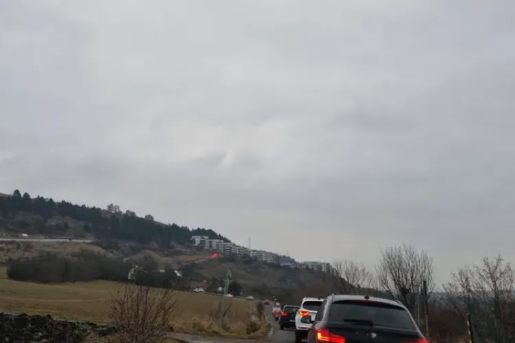 Haos pe varianta Florești - Grigorescu. Zeci de clujeni sunt blocați în trafic 