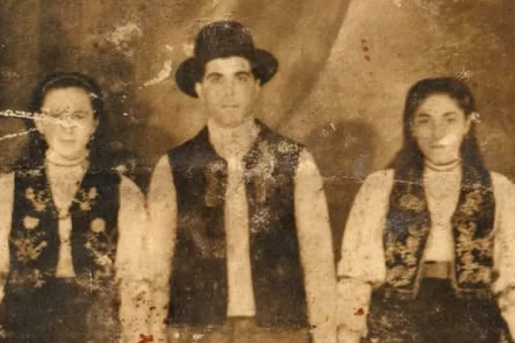 Tradiții din satele clujene, în ajunul Bobotezei. Ce făceau tinerii ca să anunțe ,,dezlegarea Câșlegilor” - FOTO 