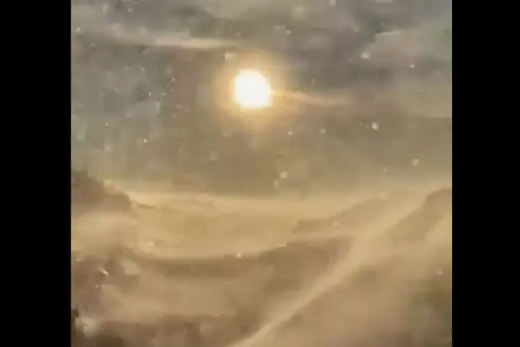 IMAGINI IMPRESIONANTE de la Vlădeasa. Viscol puternic în primele zile ale anului 2025 VIDEO