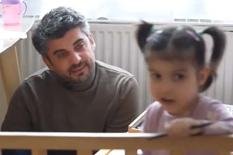 De ce l-a făcut o fetiță să plângă pe actorul Bob Rădulescu: „Nu-mi găseam puterea să înțeleg mersul lumii (...)! De Crăciun o împart cu voi! VIDEO