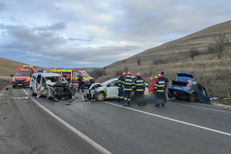 Cum s-a produs accidentul de pe centura Vâlcele-Apahida, în urma căruia 6 persoane, printre care și 2 copii, au ajuns la spital. Traficul este blocat VIDEO