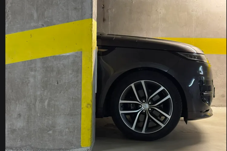 Iancu Guda și-a luat SUV de 120.000 de euro. Ce mașină scumpă și-a luat cel mai cunoscut expert financiar? Îți explică cum și când să îți iei și tu!