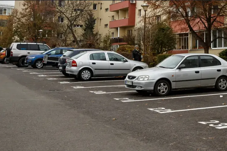 Taxă pentru clujenii cu mașini, dar fără loc de parcare! E propunerea unui clujean care a stârnit orgolii și dezbateri aprinse: Cum vi se pare propunerea?
