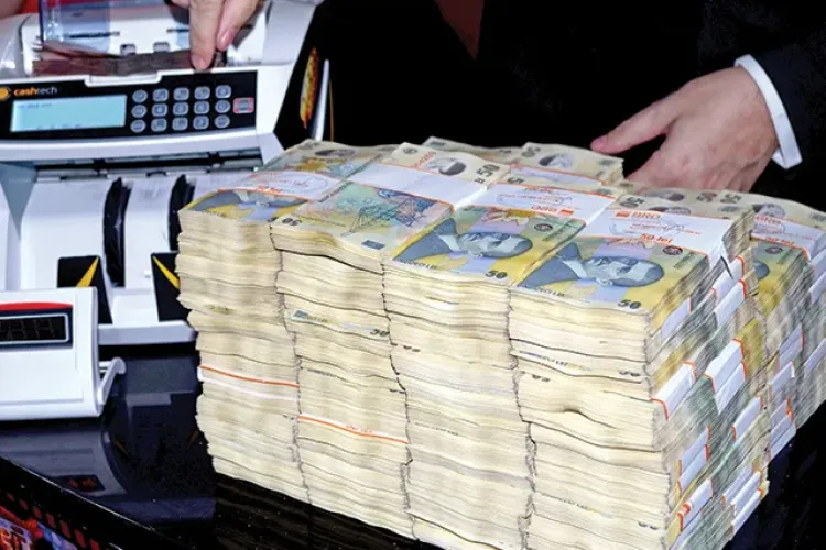 Un bugetar din România a primit primă de pensionare 100 000 de euro! Care e instituția care oferă bonus de 16 salarii la pensionare