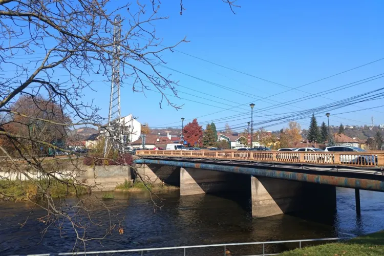 După 10 ani de așteptare, Primăria Cluj-Napoca face primii pași pentru construirea unui pod provizoriu peste Someș care să lege cartierul Grigorescu