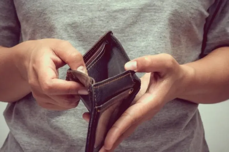 Tânăr disperat să-și găsească un job în Cluj, luat la mișto pe internet: „Ce cauți să fii sărac în cel mai scump oraș din țara?”