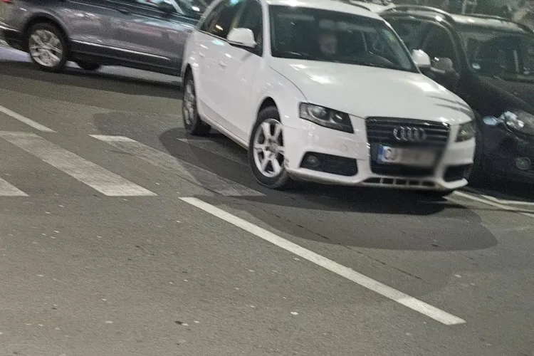 Un șofer din Cluj a parcat pe o trecere de pietoni fără să țină cont de nimic: „Cum e termentul, cocalar de Transilvania?”