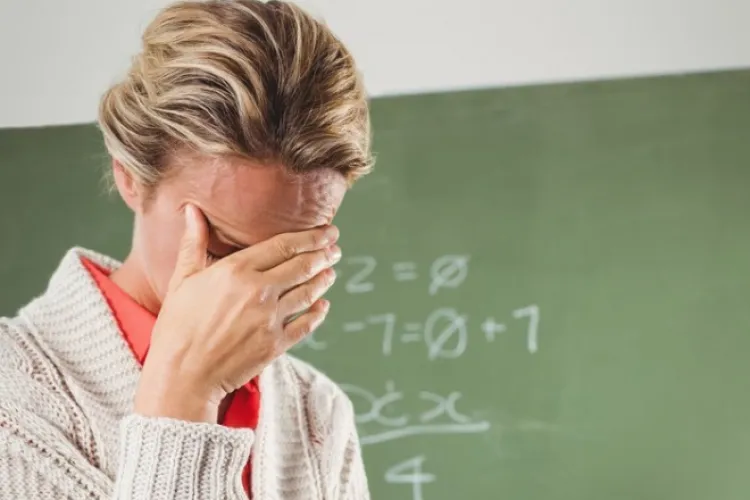 Educatoare din Cluj-Napoca, bătută, șantajată și hărțuită de fostul iubit! Bărbatul nu accepta despărțirea: „Dacă fac plângere la ISJ vii la mine”