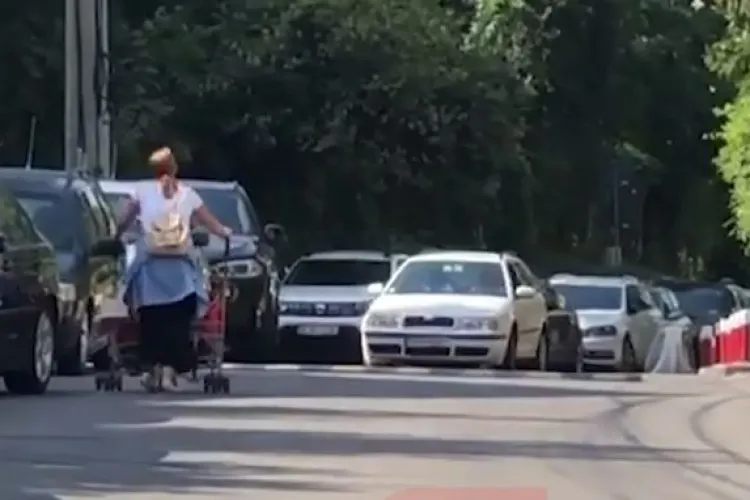 Pericol pe străzile clujene! Mamele cu copii, forțate să meargă pe mijlocul străzii: „E blocat atât trotuarul, cât și carosabilul”